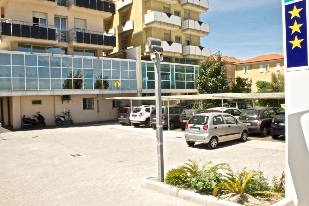 Hotel Kursaal Ρίμινι Εξωτερικό φωτογραφία
