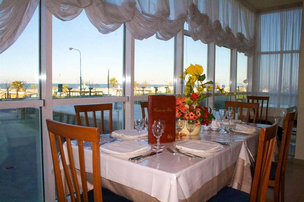 Hotel Kursaal Ρίμινι Εξωτερικό φωτογραφία
