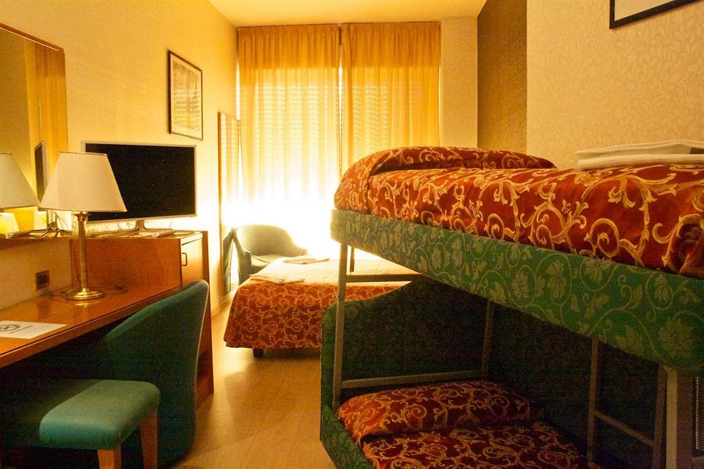 Hotel Kursaal Ρίμινι Εξωτερικό φωτογραφία