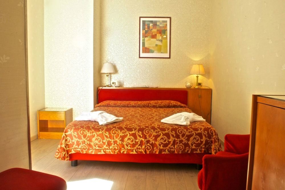 Hotel Kursaal Ρίμινι Εξωτερικό φωτογραφία