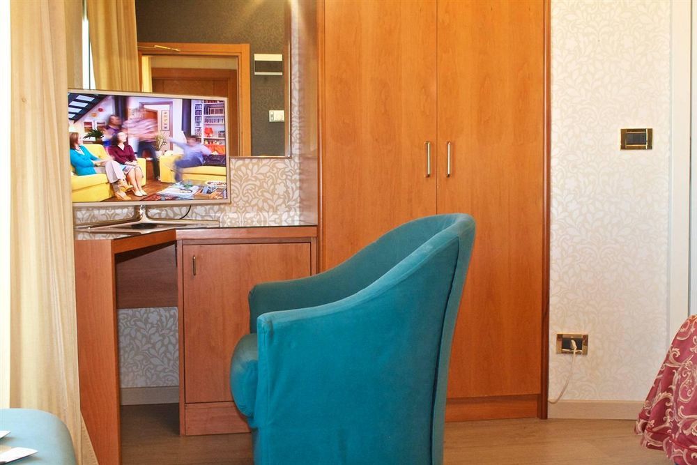 Hotel Kursaal Ρίμινι Εξωτερικό φωτογραφία