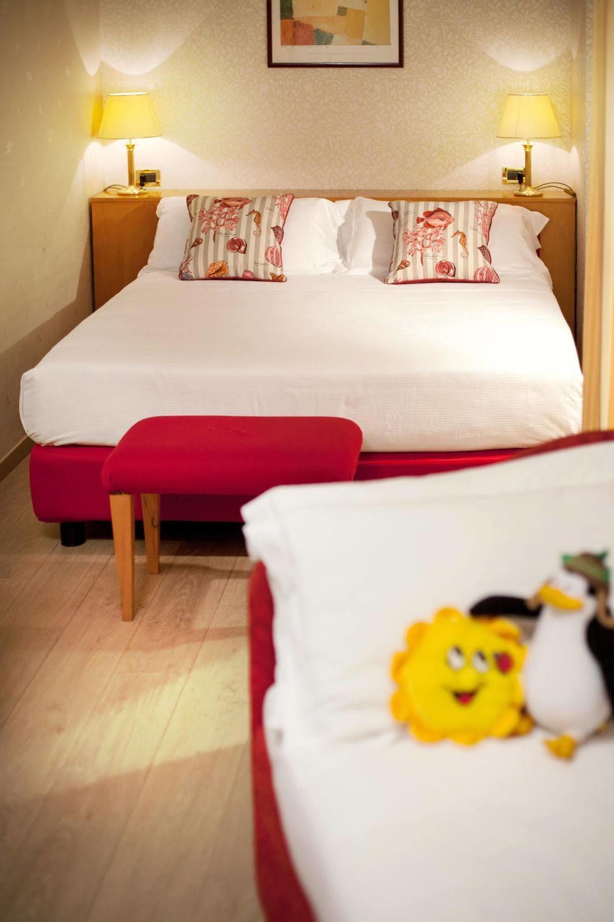 Hotel Kursaal Ρίμινι Εξωτερικό φωτογραφία