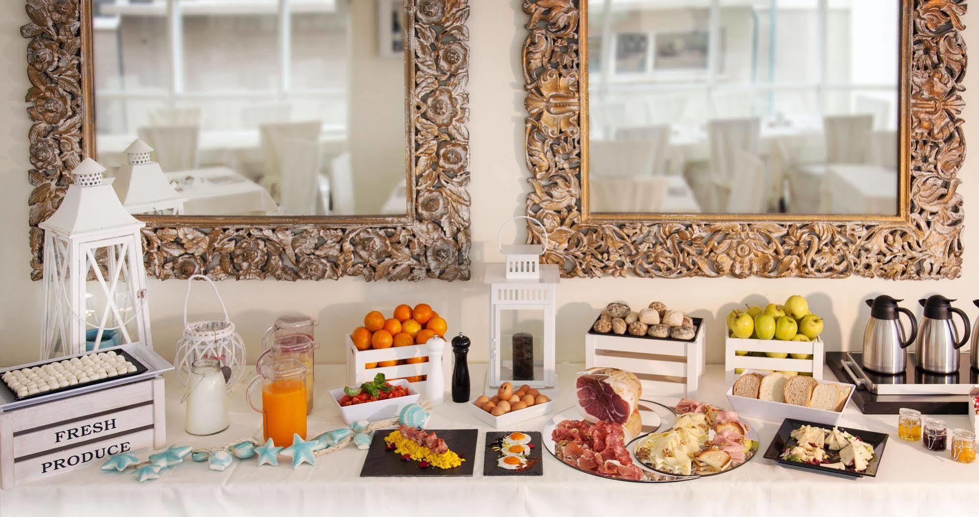 Hotel Kursaal Ρίμινι Εξωτερικό φωτογραφία