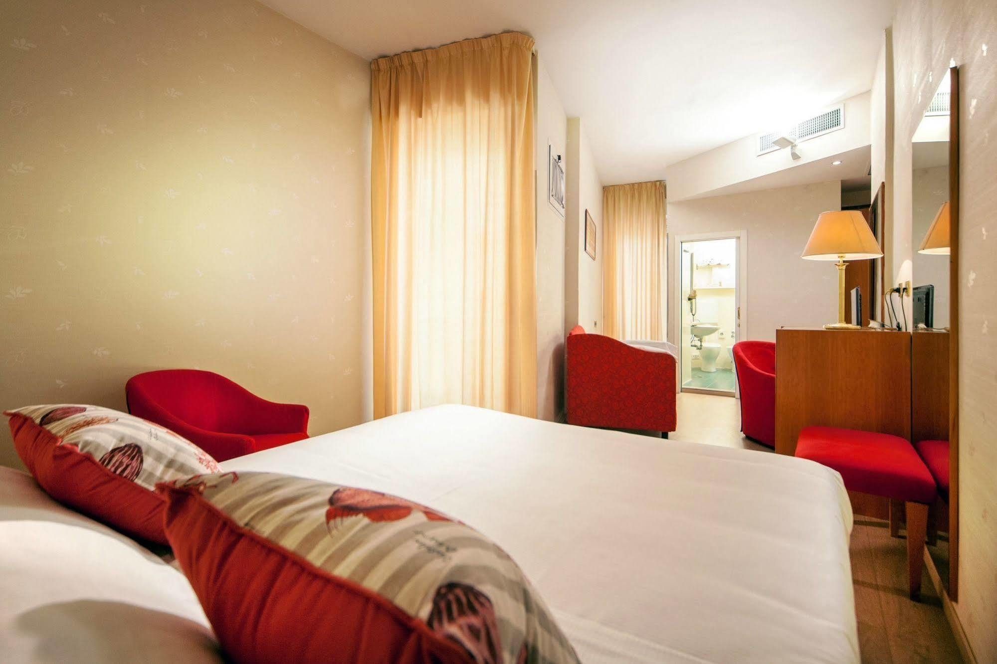 Hotel Kursaal Ρίμινι Εξωτερικό φωτογραφία